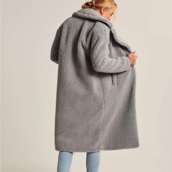 A&F Teddy Long Coat sz small - Picture 4 of 9